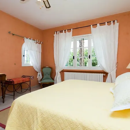 Mas Du Roc Bed & Breakfast Grasse Exterior photo